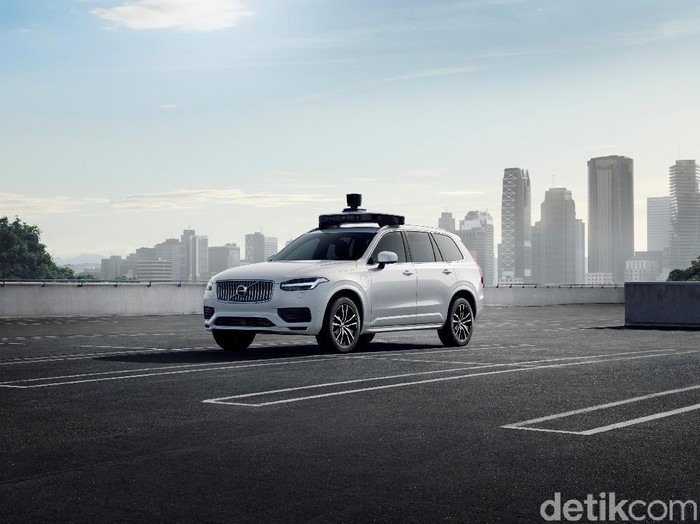 Mobil otonom Uber. Foto: Volvo Mobil otonom Uber. Foto: Volvo