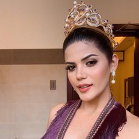 Mereka menggunakan agama saya untuk menyerang saya, terutama ketika saya mengenakan pakaian renang. Yang saya ingin lakukan adalah menghapus stigma bahwa kita, umat Islam, digambarkan di media menakutkan. Tidak semua dari kita adalah pembunuh, orang jahat dan teroris. Saya bangga mengatakan bahwa kita berbelas kasih dan baik hati, imbuhnya. Foto: Instagram @sharifaakeel