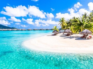 Bora Bora Insecure Lagi, Turisnya Disuruh Pulang