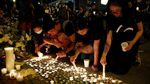 Potret Warga Hong Kong Beri Penghormatan untuk Pendemo yang Tewas