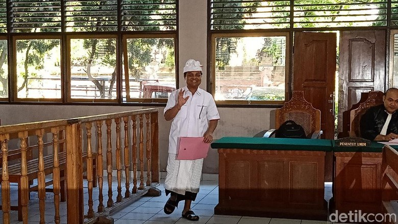 Tipu Korban Rp 16,1 M, Eks Bos Kadin Bali Ngaku Anak Gubernur Pastika Tipu Korban Rp 16,1 M, Eks Bos Kadin Bali Ngaku Anak Gubernur Pastika