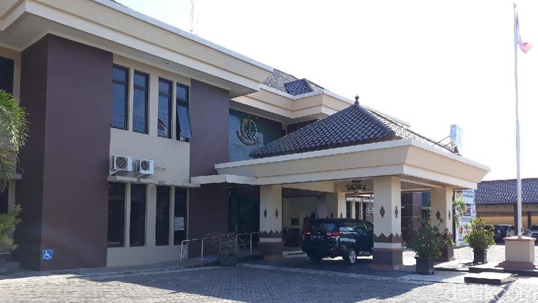 Korupsi Dana Tunjangan, 3 Eks Anggota DPRD Gunungkidul Ditangkap Korupsi Dana Tunjangan, 3 Eks Anggota DPRD Gunungkidul Ditangkap