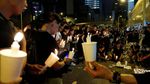 Potret Warga Hong Kong Beri Penghormatan untuk Pendemo yang Tewas