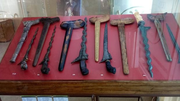 Ratusan Keris Nusantara Dipamerkan di Ratu Boko