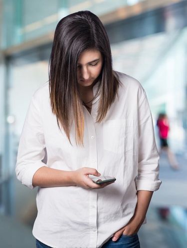 Nomophobia, sebutan untuk sindrom tak bisa hidup tanpa ponsel.