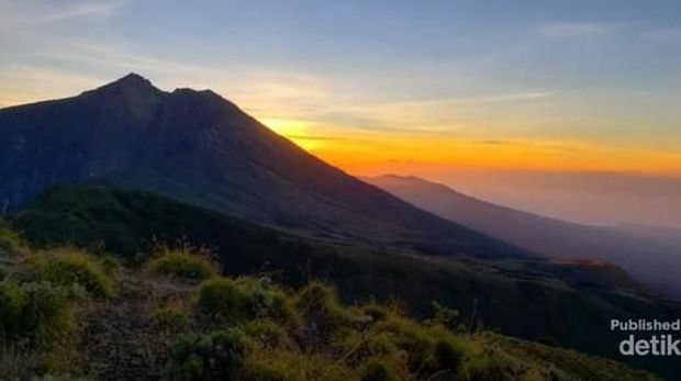 Sunrise di Gunung Rinjani