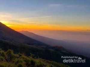 7 Lokasi Sunrise Lebih Spektakuler dari Bromo