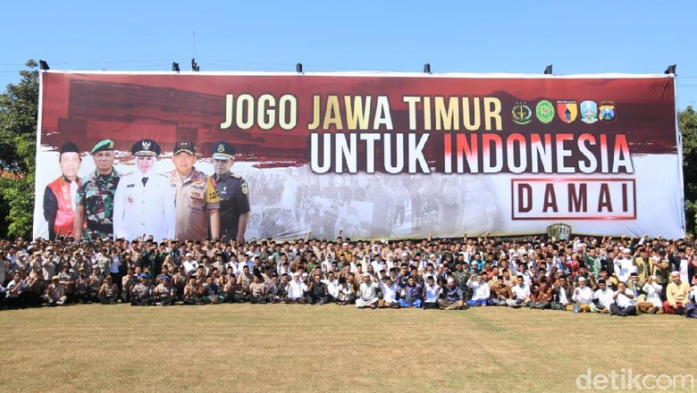Polda Jatim Gandeng Tokoh Agama Dukung Aksi Tolak Kerusuhan Polda Jatim Gandeng Tokoh Agama Dukung Aksi Tolak Kerusuhan