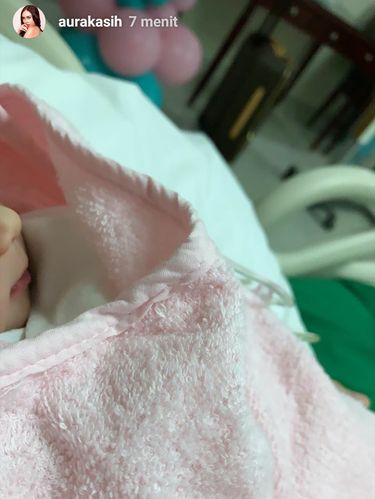 Rahasiakan Wajah Anak, Aura Kasih Tulis Ucapan Syukur
