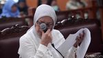 Hiks! Ratna Sarumpaet Teteskan Air Mata di Sidang Pledoi