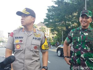Barikade Jalan di Sekitar MK Dibuka Polisi, Lalu Lintas Normal Kembali