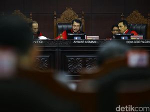 MK Tegur Tim Jokowi soal Jubir di Persidangan
