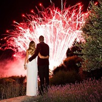 David pun menceritakan pertemuan pertama mereka sebelum berkencan. Saat itu November 2015, kami bermain melawan Miami Heat. Aku tidak ingat siapa menang atau kalah, mungkin karena kami kalah 30 poin. Aku keluar makan malam setelahnya, mereka bilang setiap hubungan diawali dengan keajaiban, kata David yang pada malam itu bertemu Caroline dan meminta nomor teleponnya. Foto: Instagram @carowozniacki