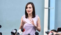 Shandy berbagi cerita soal kehamilannya usai 7,5 tahun menikah dan juga nama anaknya kelak. Pool/Noel/detikFoto.