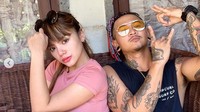 Beberapa menyebut Dinar tak memakai celana di foto tersebut. Dok. Instagram/dinar_candy