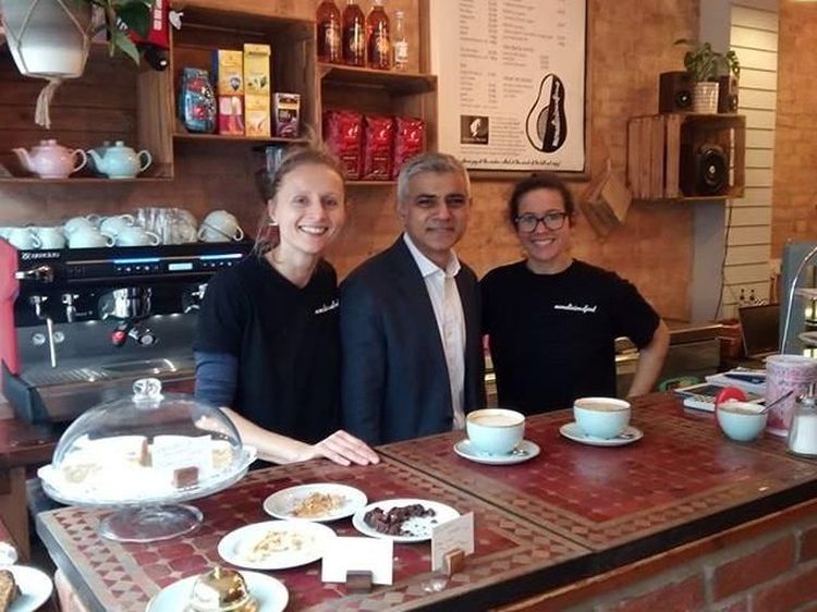 Tak Gubris Sindiran Donald Trump, Walikota London Pilih Sibuk Kerja Sambil Kulineran