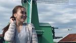 Serunya Ayu Ting Ting Makan Bakso Hingga Waffle Enak di Belanda