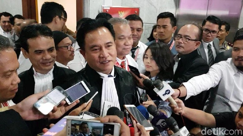 Haris Azhar Tolak Jadi Saksi di MK, Begini Kata Tim Hukum Jokowi Haris Azhar Tolak Jadi Saksi di MK, Begini Kata Tim Hukum Jokowi
