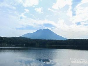 Cabe Rawit dan Cantik, Gunung Lemongan