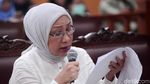 Hiks! Ratna Sarumpaet Teteskan Air Mata di Sidang Pledoi
