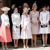 Kate Middleton dan para putri dari kerajaan Eropa berkumpul di Windsor, Inggris, Senin (17/6/2019). Para anggota kerajaan tersebut hadir di acara Knights of the Garter.  Foto: Getty Images
