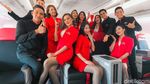 Bidadari AirAsia Mejeng di Paris Air Show