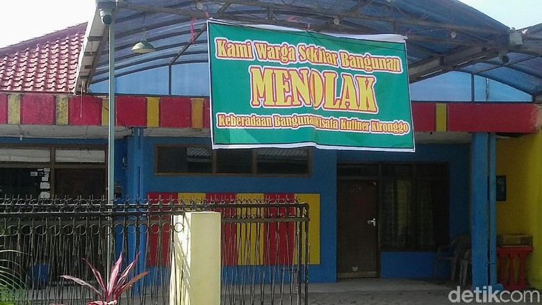 Warga Desa di Bondowoso Tolak Keberadaan Pujasera Ki Ronggo Warga Desa di Bondowoso Tolak Keberadaan Pujasera Ki Ronggo