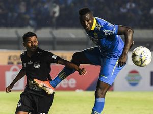 Dear Robert, 3 Striker Asing Ini Bisa Gantikan Ezechiel di Persib Bandung