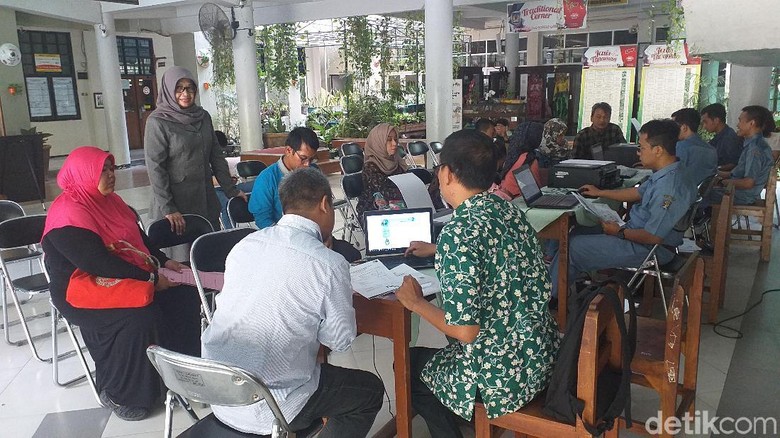 PPDB Zonasi Umum di Surabaya, Banyak Calon Siswa Salah Pilih Sekolah PPDB Zonasi Umum di Surabaya, Banyak Calon Siswa Salah Pilih Sekolah