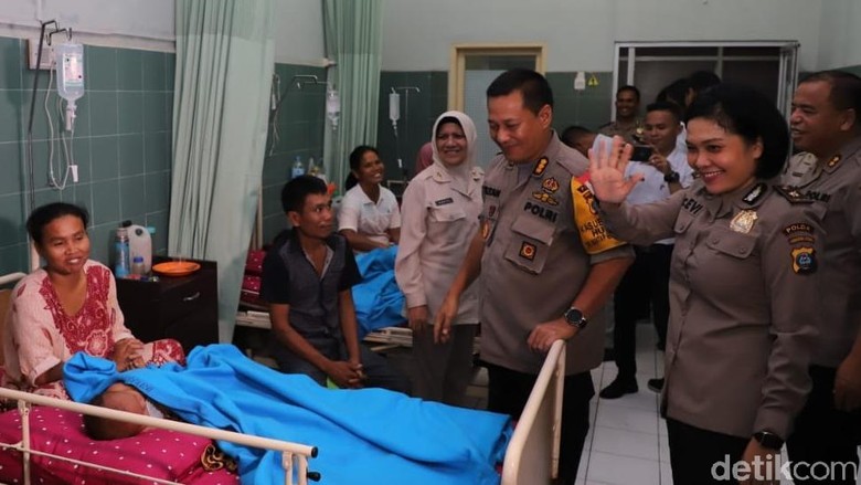 Puluhan Warga Ikut Operasi Bibir Sumbing Gratis di RS Bhayangkara Medan Puluhan Warga Ikut Operasi Bibir Sumbing Gratis di RS Bhayangkara Medan