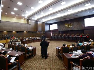 Tim Jokowi: Maruf Amin Bukan Karyawan BUMN, Tak Wajib Mundur