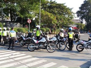 Jelang Sidang Sengketa Pilpres di MK, Polisi Atur Lalin di Patung Kuda