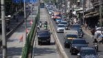 Terlalu, Aksi Nekat Pengguna Jalan Terobos Jalur Busway