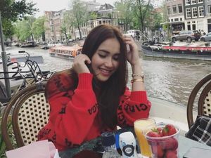 Ayu Ting Ting Makan Bakso di Amsterdam hingga  Kulineran Ratu Kecantikan Filipina
