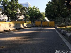 Jelang Sidang di MK, Kawat Berduri Dipasang di Jalan Medan Merdeka Barat
