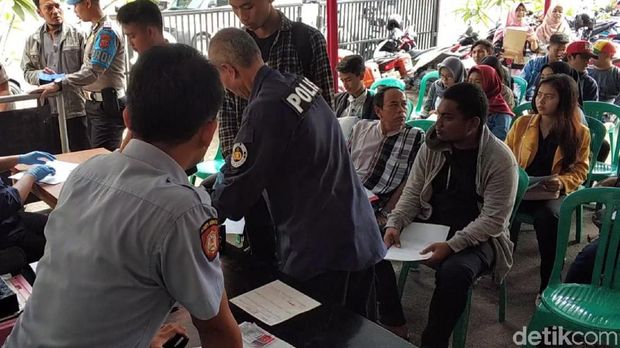 Pemohon SKCK Membeludak, Polresta Sukabumi Buka Layanan Malam