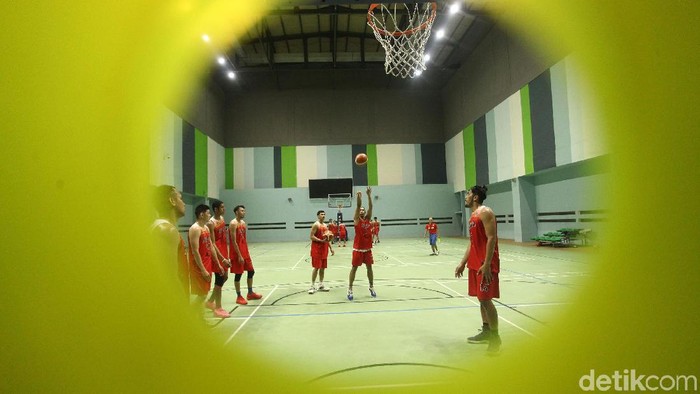 Timnas Basket menggelar latihan jelang SEA Games 2019. Latihan berlangsung di GBK Arena, Jakarta, Jumat (14/6/2019).