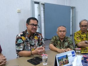 Hari Pertama, 20 Ribu Calon Siswa SMP di Surabaya Daftar Sistem Zonasi