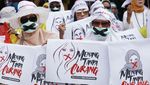 Massa Aksi Damai di Patung Kuda Kompak Pakai Masker