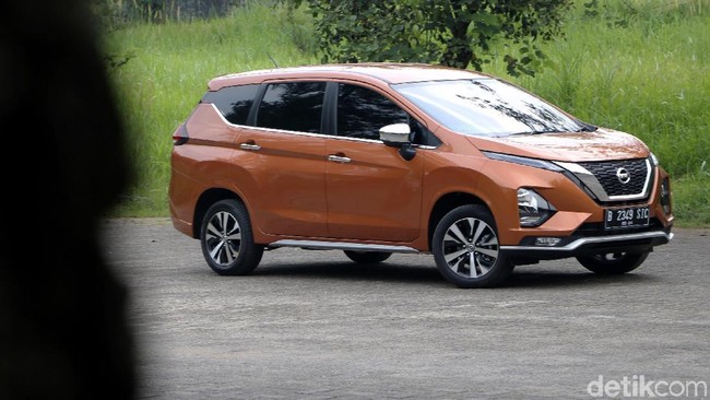Review Nissan Livina, Ancam Mobil Sejuta Umat