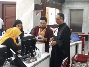 Tak Tampak di Sidang Keempat, ke Mana BW?
