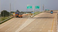 Bila merujuk pada kebijakan tersebut, artinya diperkirakan tarif baru untuk Jalan Tol Kunciran-Serpong diproyeksi akan mulai berlaku pada 14 Mei 2025. Agung Pambudhy/Detikcom