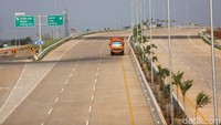 Tol ini resmi dibuka oleh Presiden Jokowi pada April 2021 lalu. Foto: Agung Pambudhy