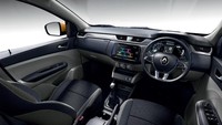 Di dalam, terdapat layar multimedia 20 cm, pengatur AC berbentuk bulat. Foto: Dok. Renault