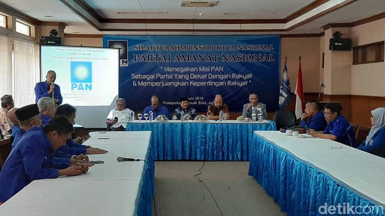 Instruktur Nasional PAN Minta DPP Tak Grasa-grusu, Solid di Koalisi Prabowo Instruktur Nasional PAN Minta DPP Tak Grasa-grusu, Solid di Koalisi Prabowo