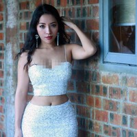 Dokter di Myanmar, Nang Mwe San dipecat dari pekerjaannya karena memposting foto seksi di Facebook. Dewas Medis Myanmar mencabut izin praktik dokter Nang Mwe Sang karena berpakaian tidak sopan. Foto: Instagram @nangmwesan