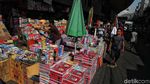 Berburu Alat Tulis Sekolah di Pasar Asemka
