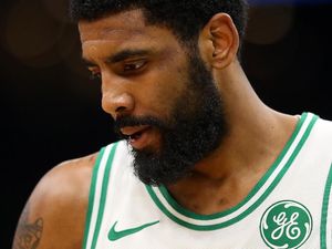 Boston Celtics Akan Ditinggal Kyrie Irving