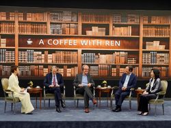 Tawa Lebar Pendiri Huawei di Tengah Kesulitan