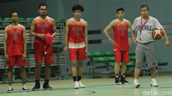 Timnas basket Indonesia ikut IBL. (Foto: Rifkianto Nugroho/detikSport) Timnas basket Indonesia ikut IBL. (Foto: Rifkianto Nugroho/detikSport)